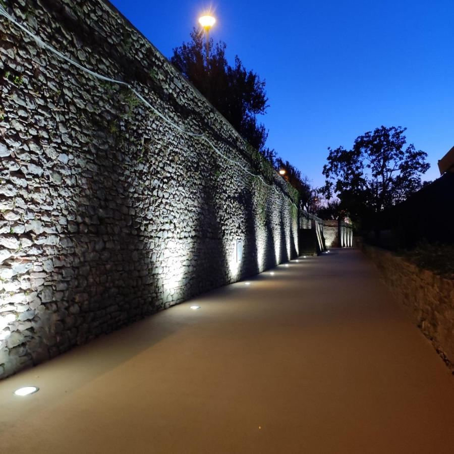 Cantoquinto Bed And Breakfast Fivizzano Bagian luar foto