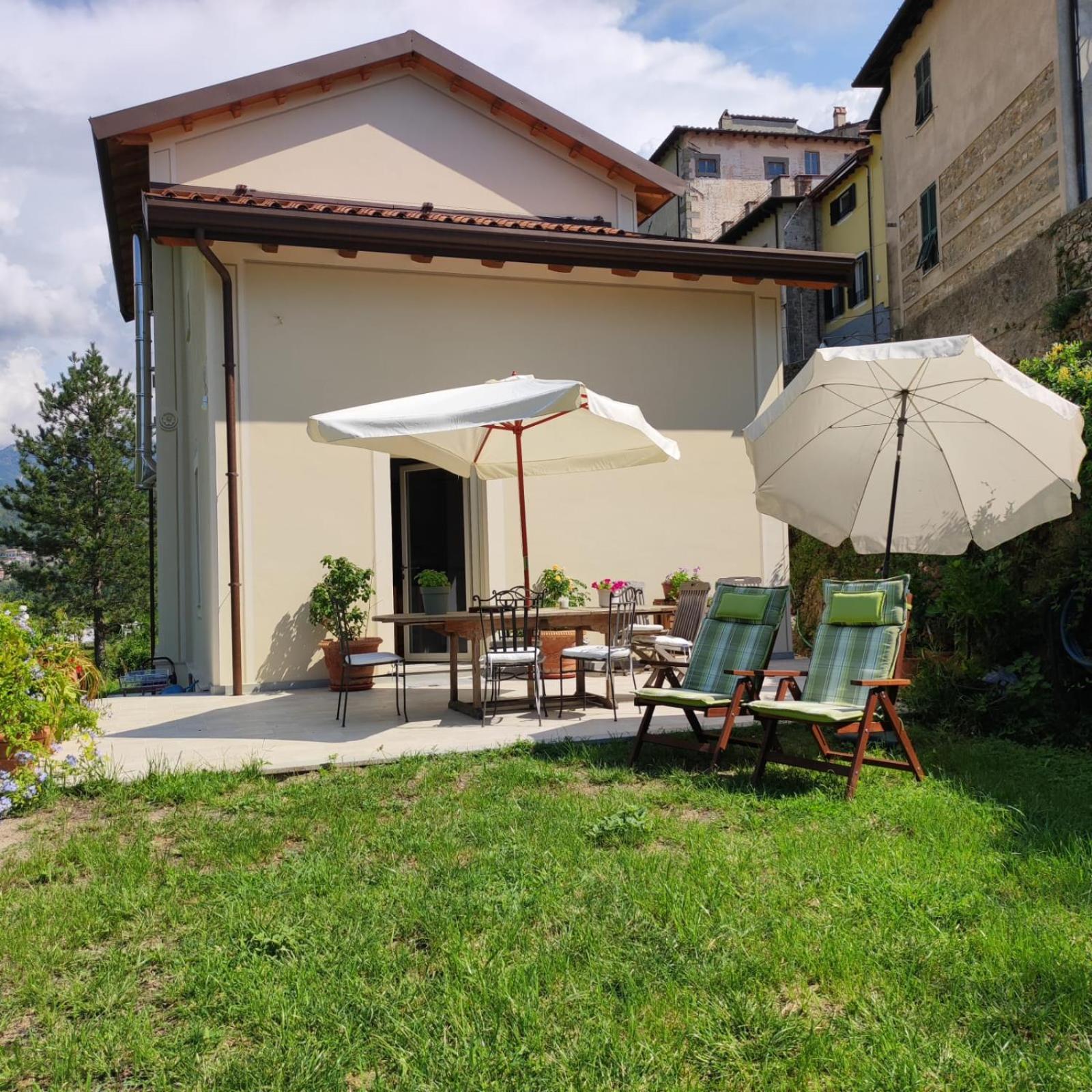Cantoquinto Bed And Breakfast Fivizzano Bagian luar foto
