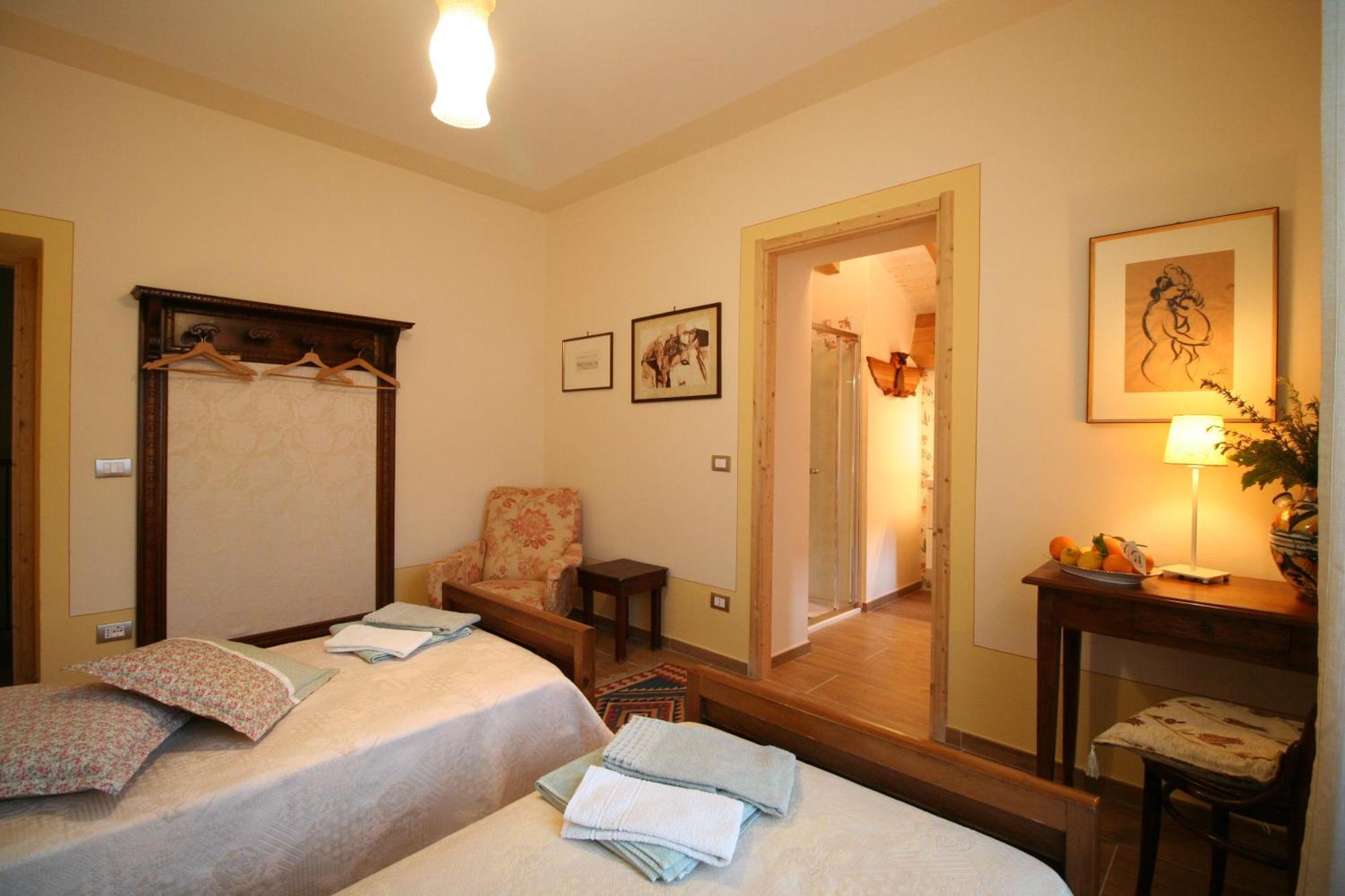 Cantoquinto Bed And Breakfast Fivizzano Bagian luar foto